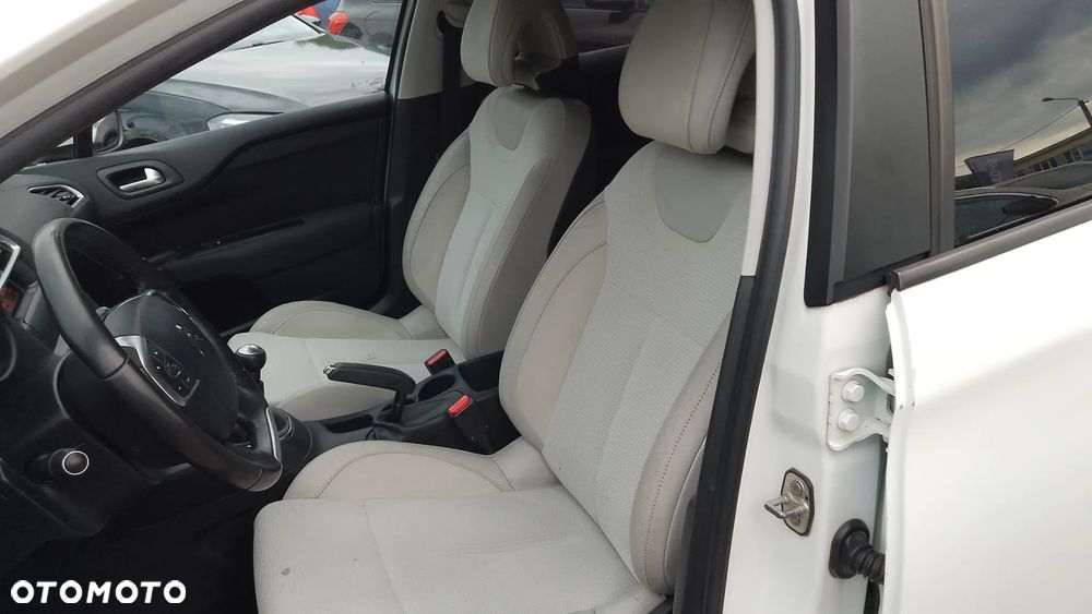 Citroën C4 HDi 90 Selection - 21