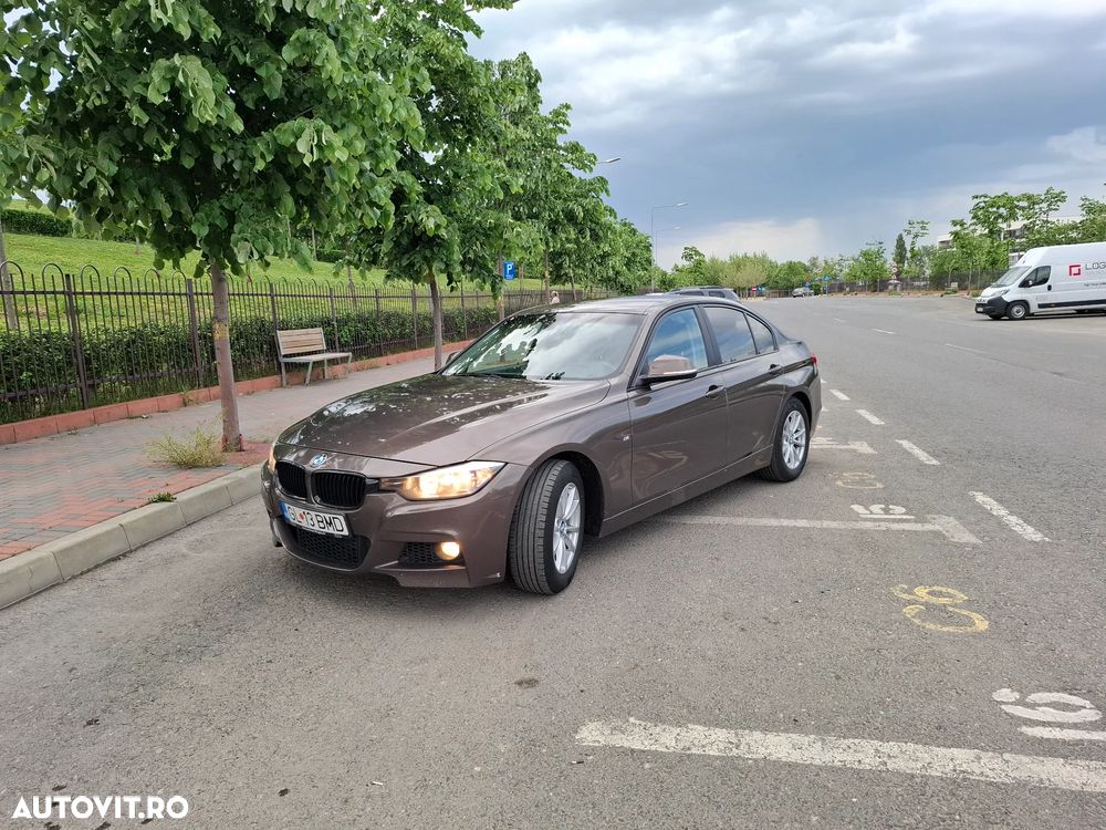 BMW Seria 3 318d Aut. Sport Line - 15