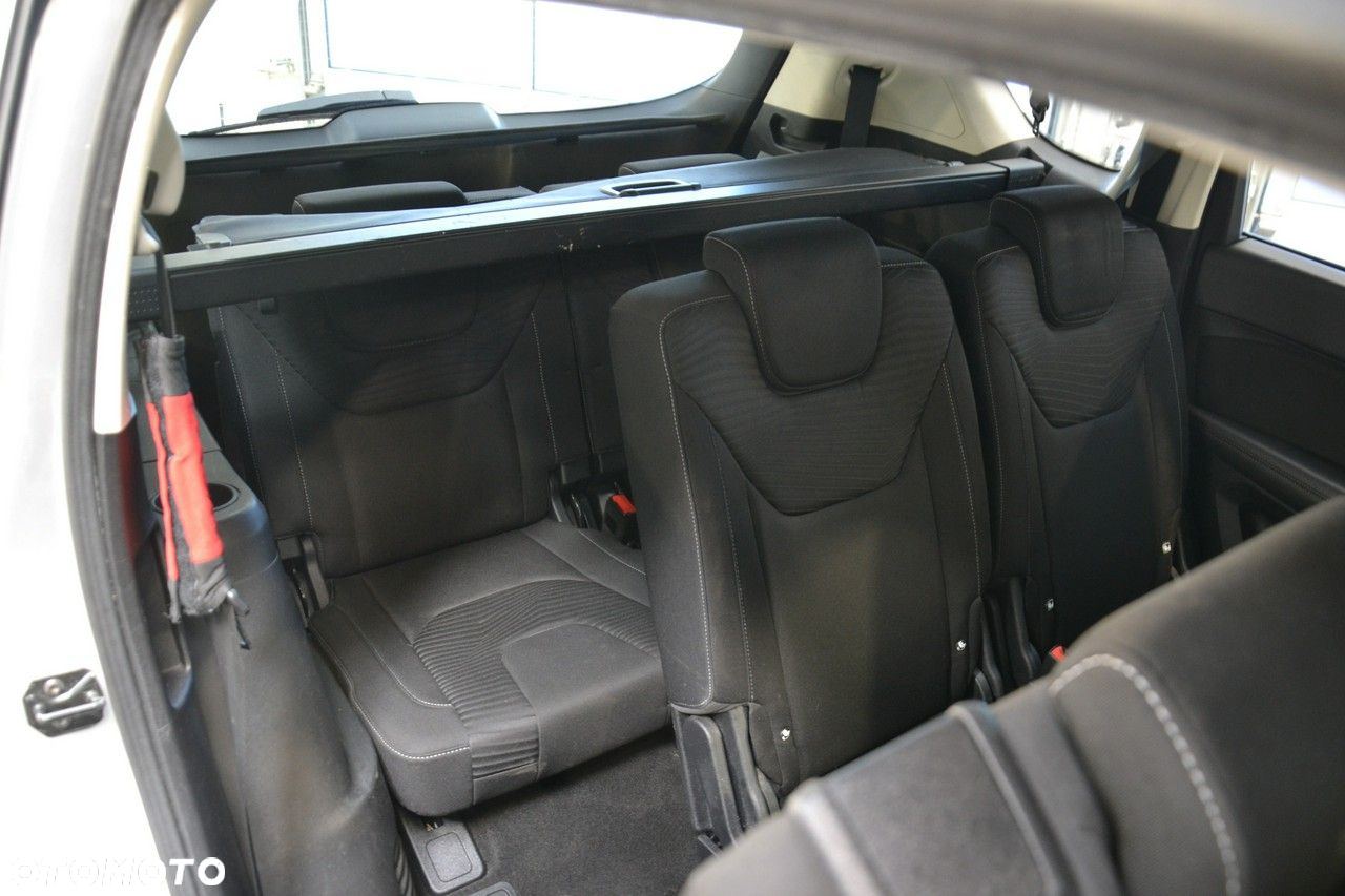 Ford S-Max - 30