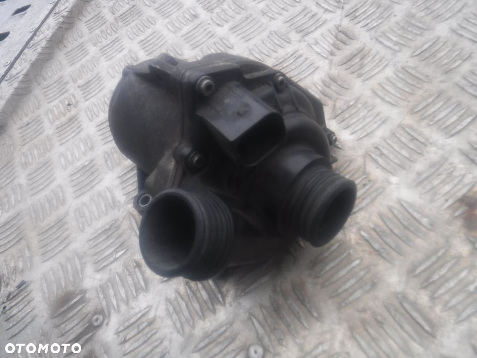 BMW N54 3.5i 335 pompa wody elektryczna 7568594 - 2