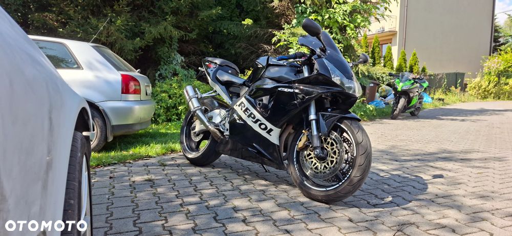 Honda CBR - 1