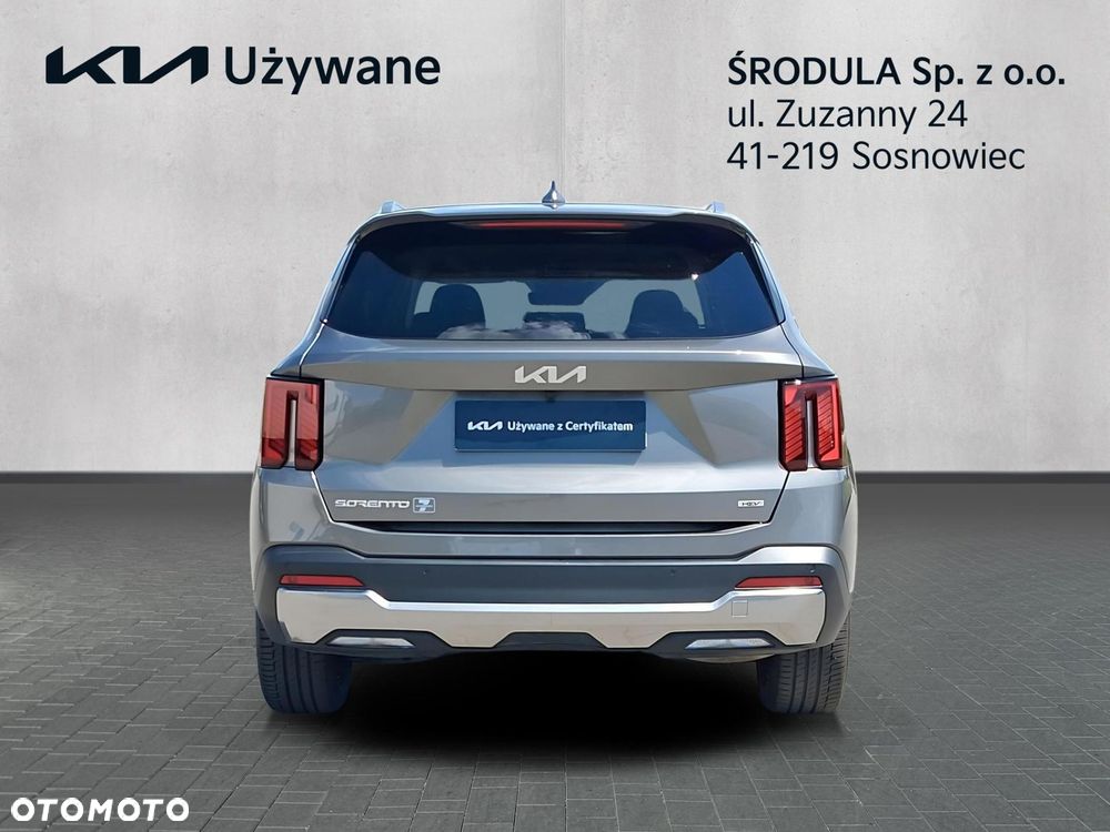 Kia Sorento - 4