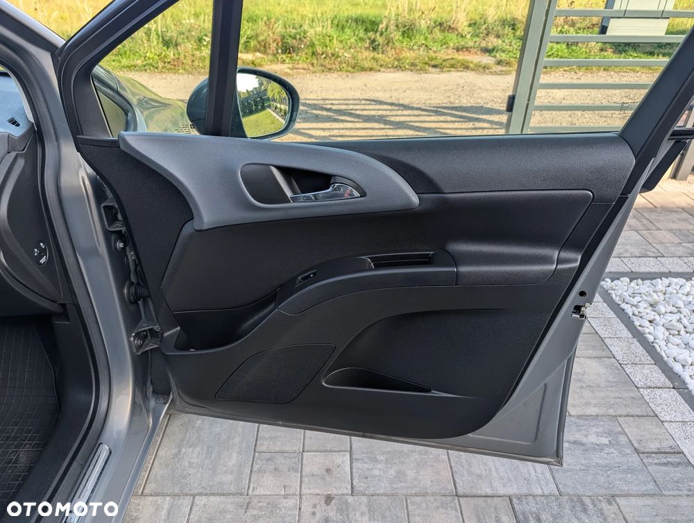 Opel Meriva 1.4 T Cosmo - 22