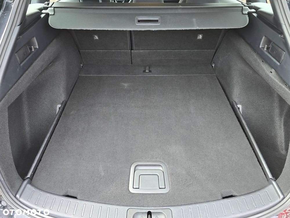 Toyota Corolla 1.8 Business Edition - 17