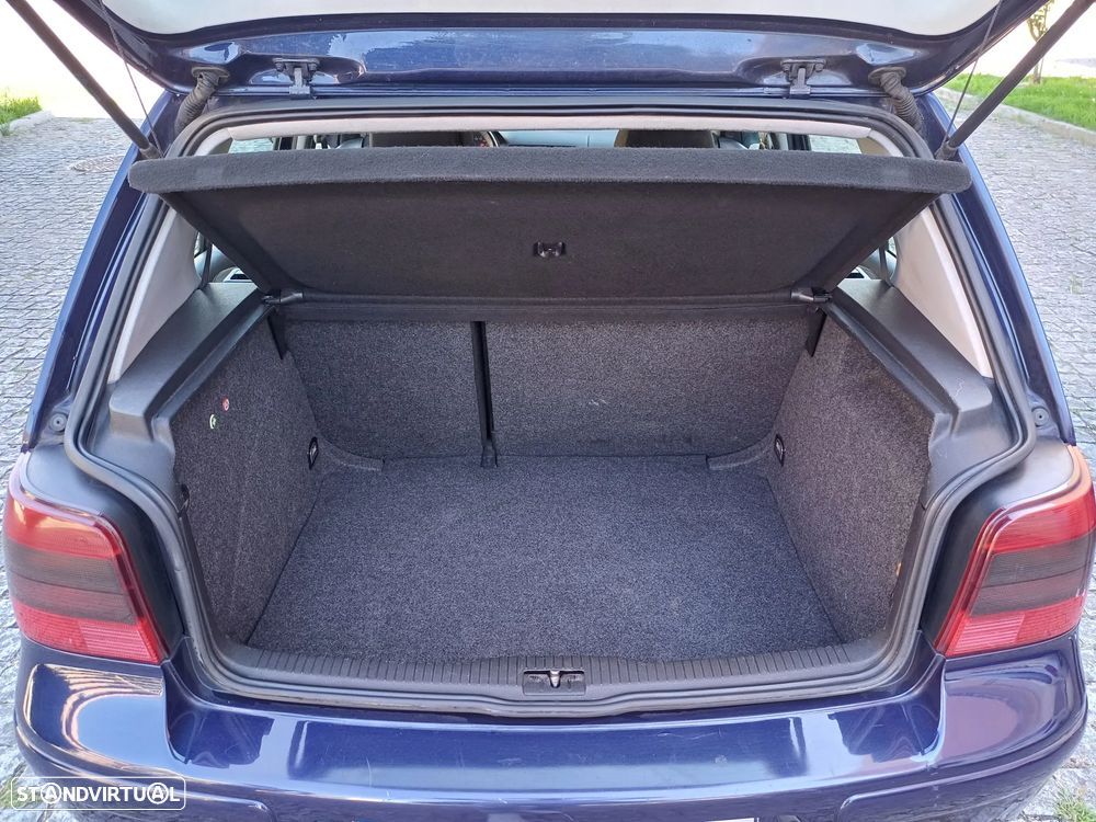 VW Golf 1.9 TDi Highline Aut. - 8