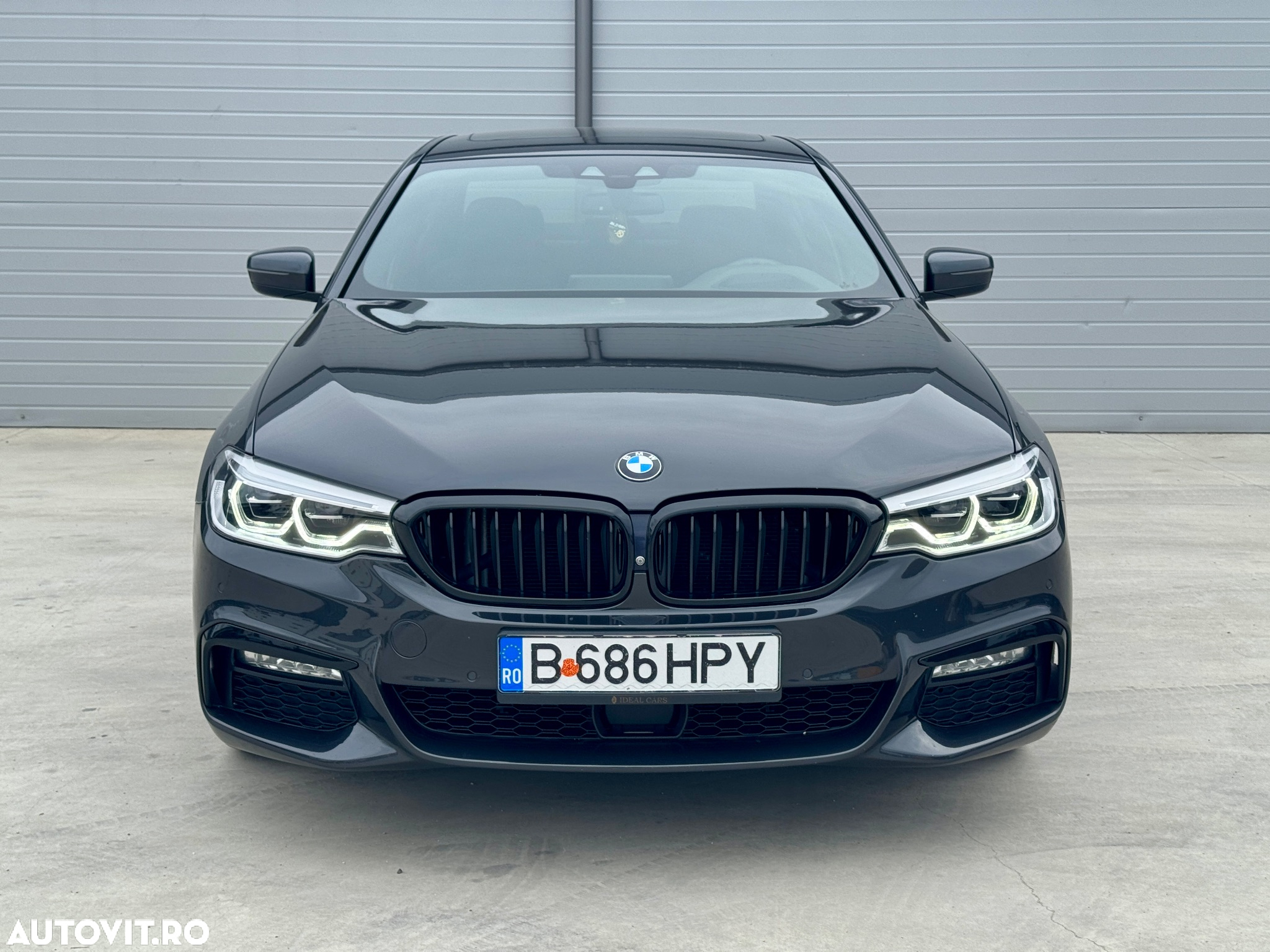 BMW Seria 5 530d xDrive AT - 2