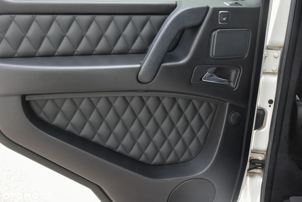 Mercedes-Benz Klasa G AMG 63 AMG SPEEDSHIFT 7G-TRONIC Exclusive Edition - 36