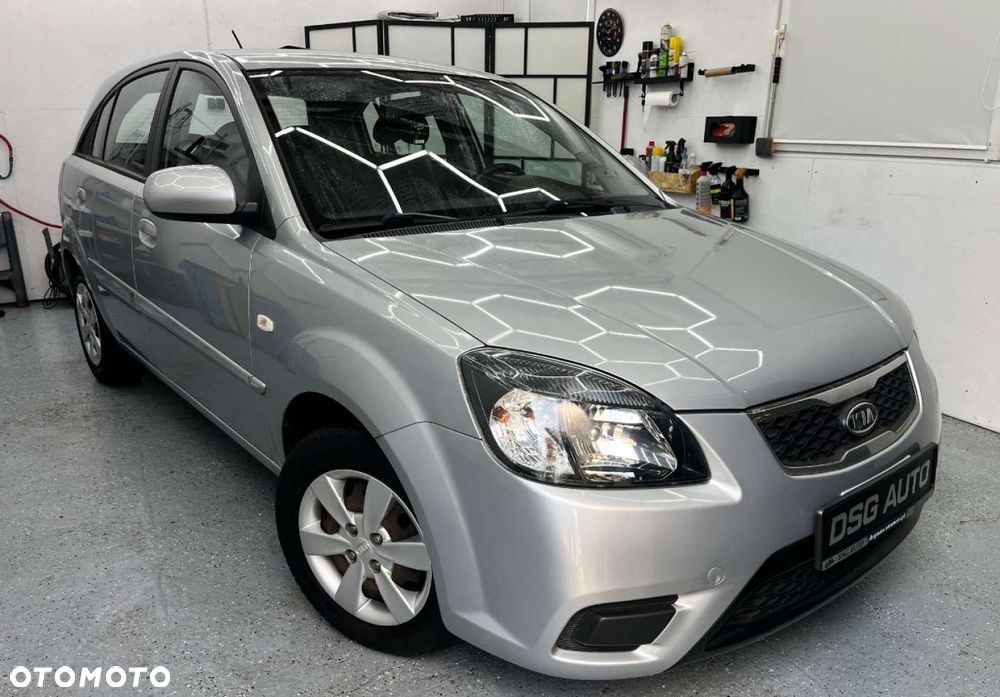 Kia Rio - 3