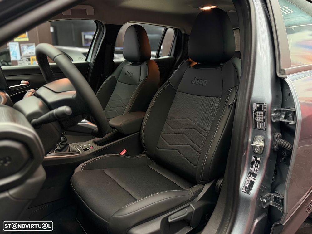 Jeep Avenger 1.2 GSE T3 Altitude - 17