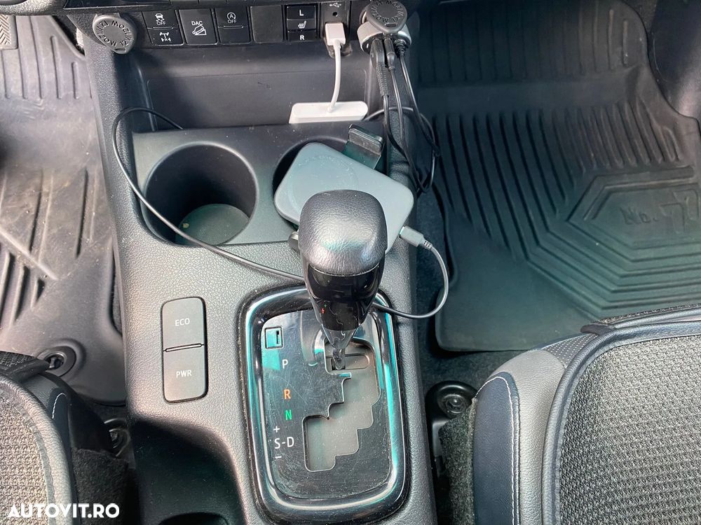 Toyota Hilux 2.8D 204CP 4x4 Double Cab AT Invincible - 11