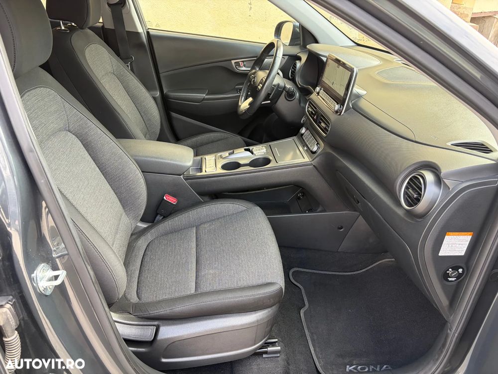 Hyundai KONA Business - 16