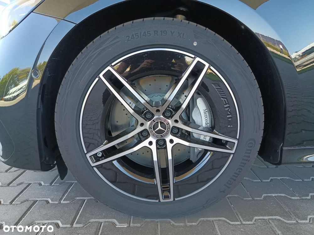 Mercedes-Benz Klasa E - 36