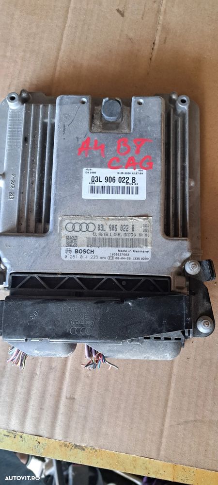 Calculator motor Audi A4 b8 2.0 tdi CAG - 1