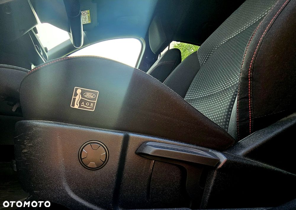 Ford Focus - 8