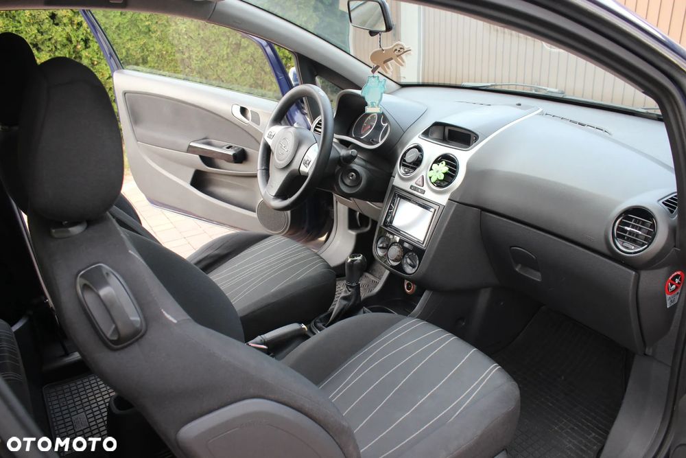 Opel Corsa 1.3 CDTI - 11