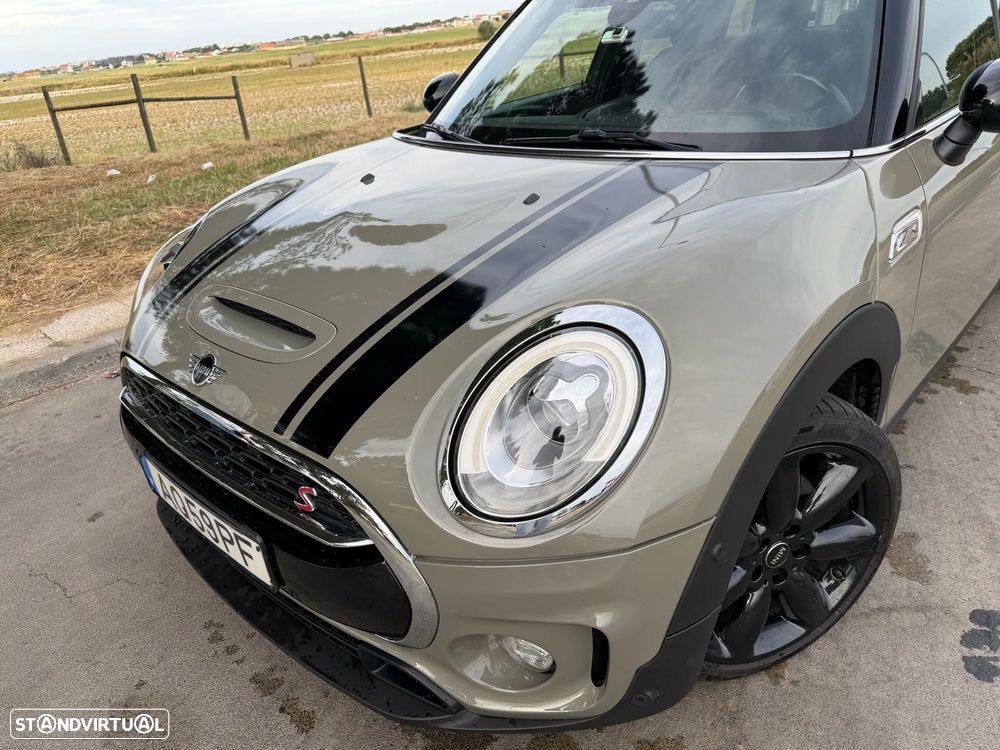 MINI Clubman Cooper SD ALL4 Auto Desportiva - 37