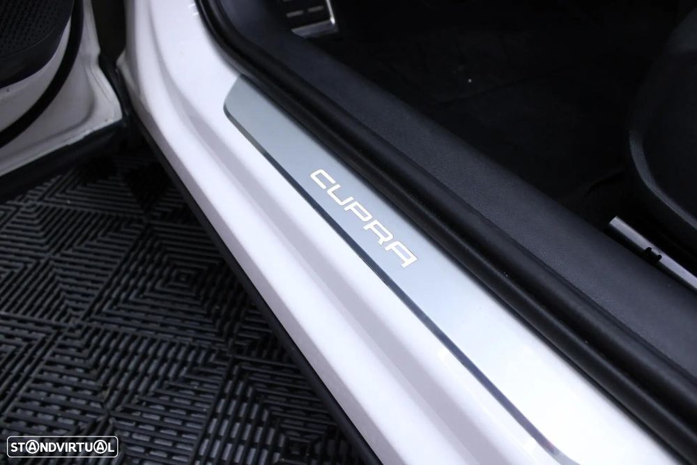 Cupra Formentor 1.4 e-Hybrid DSG VZ - 18