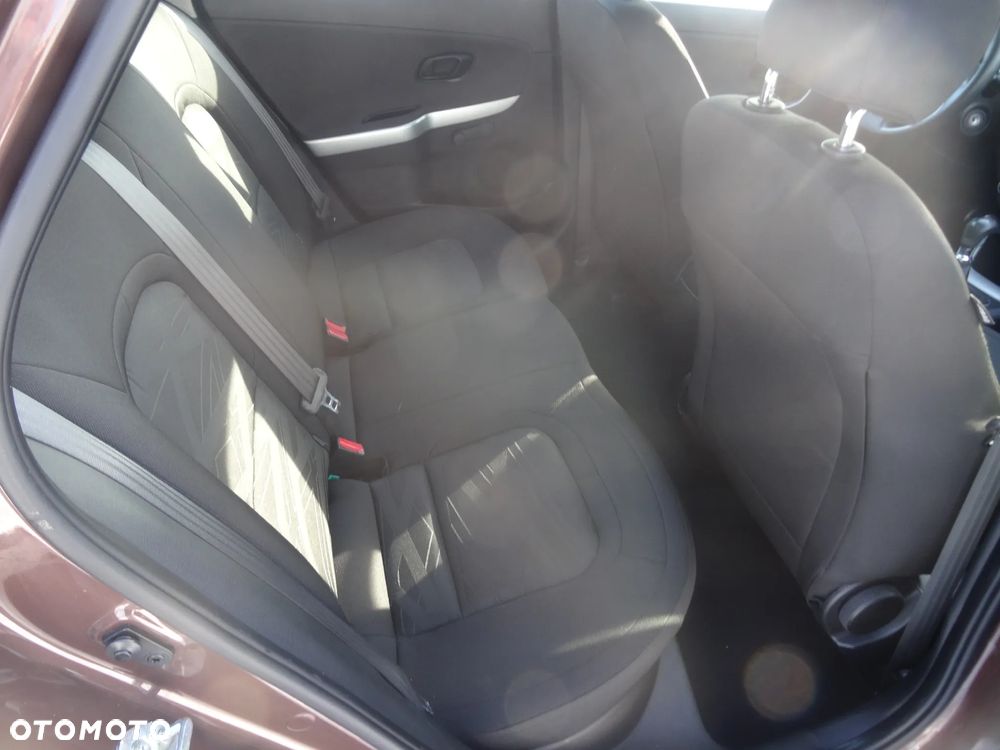 Kia Ceed 1.4 CVVT Attract - 14