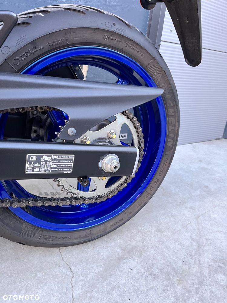 Suzuki SV - 32