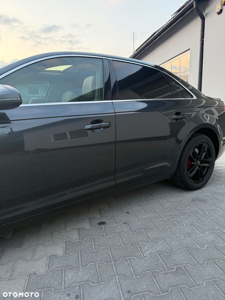 Audi A4 Limousine - 15