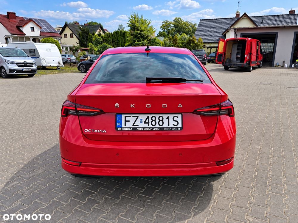 Skoda Octavia 2.0 TDI Style DSG - 8
