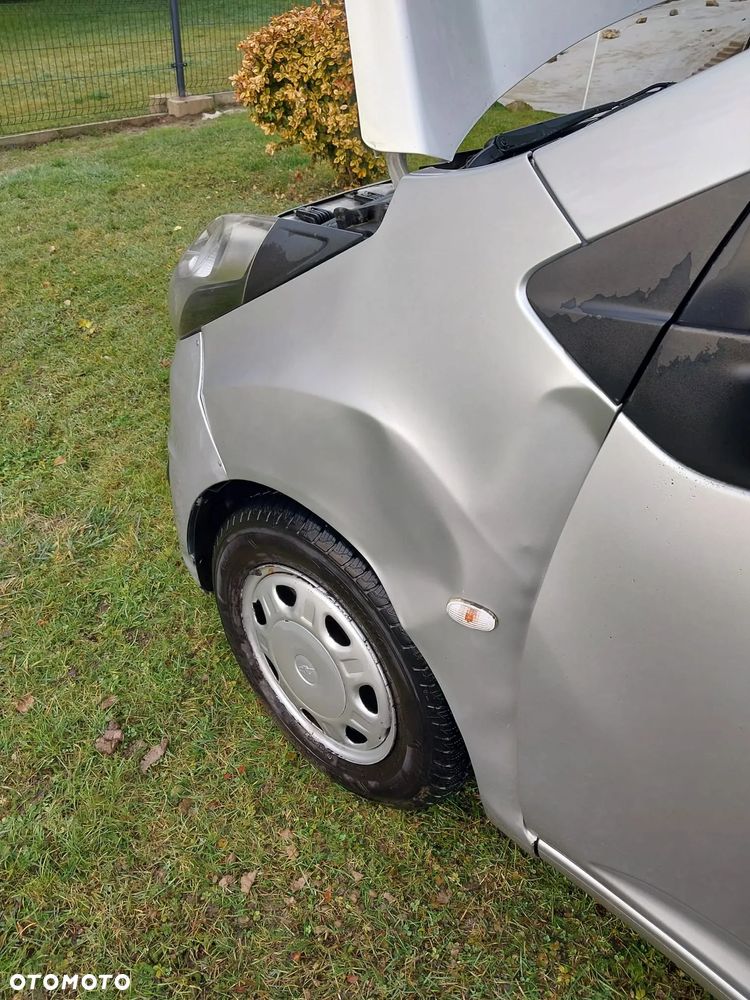 Chevrolet Spark 1.0 Base - 4