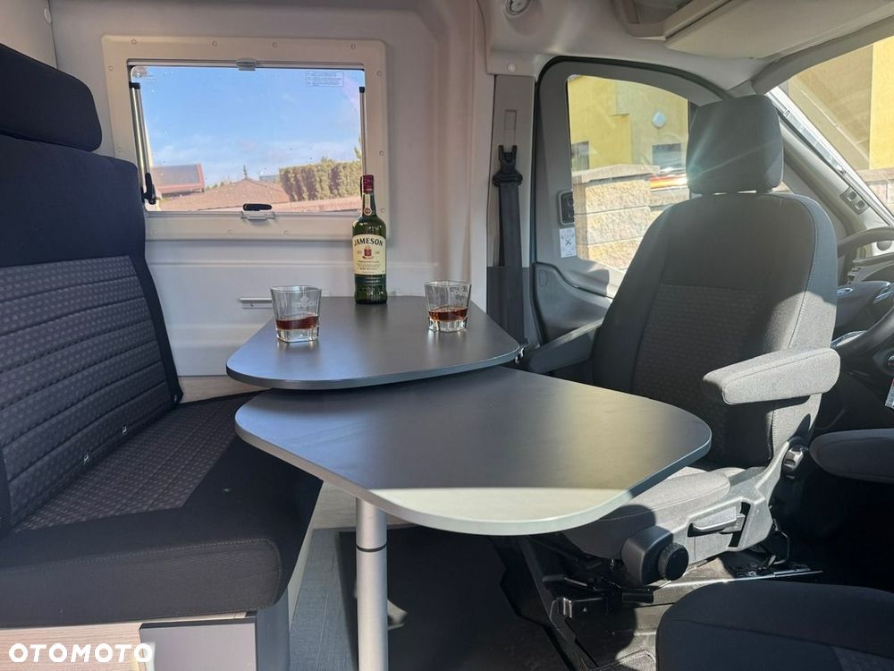 Ford Transit - 12