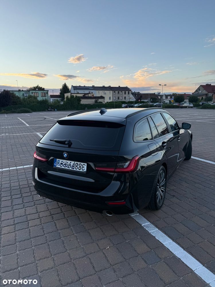 BMW Seria 3 320d - 5