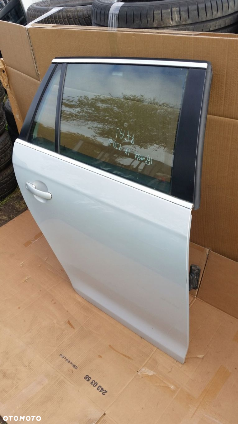 DRZWI PRAWY TYŁ VW GOLF VI KOMBI 8-13 R MK6 KOD LAK. LA7P - 7