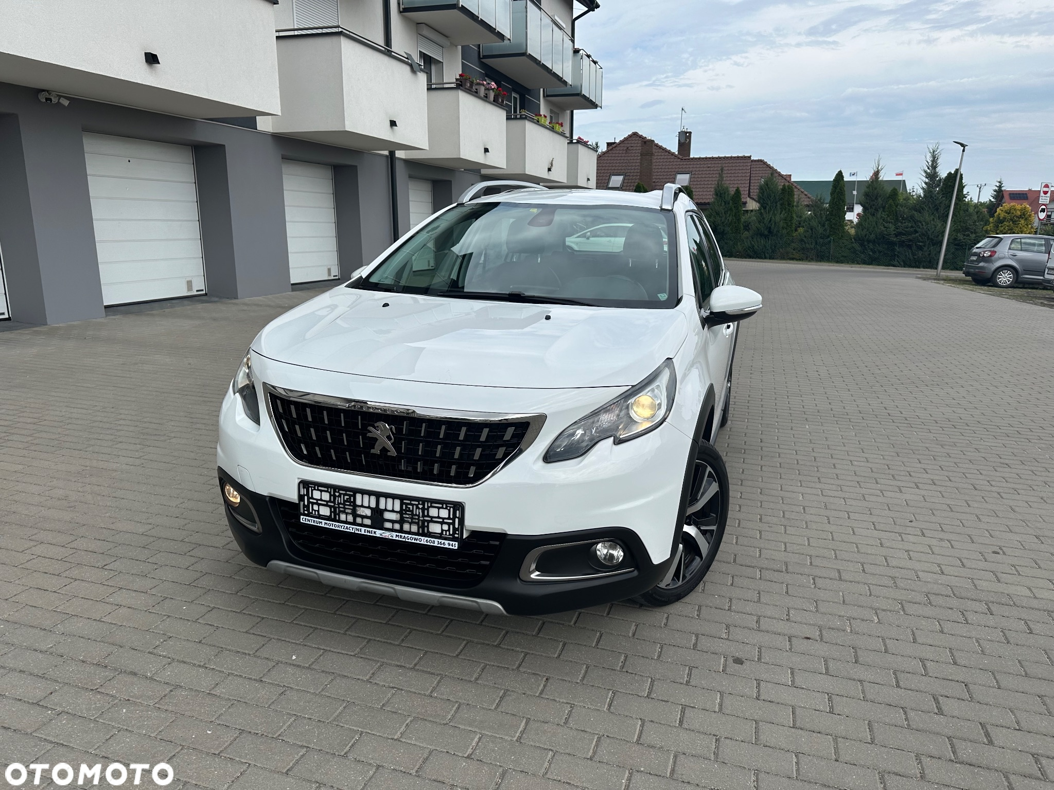 Peugeot 2008 1.6 BlueHDi Allure - 2
