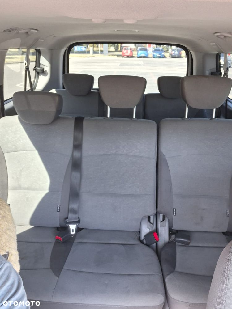 Hyundai H-1 - 14