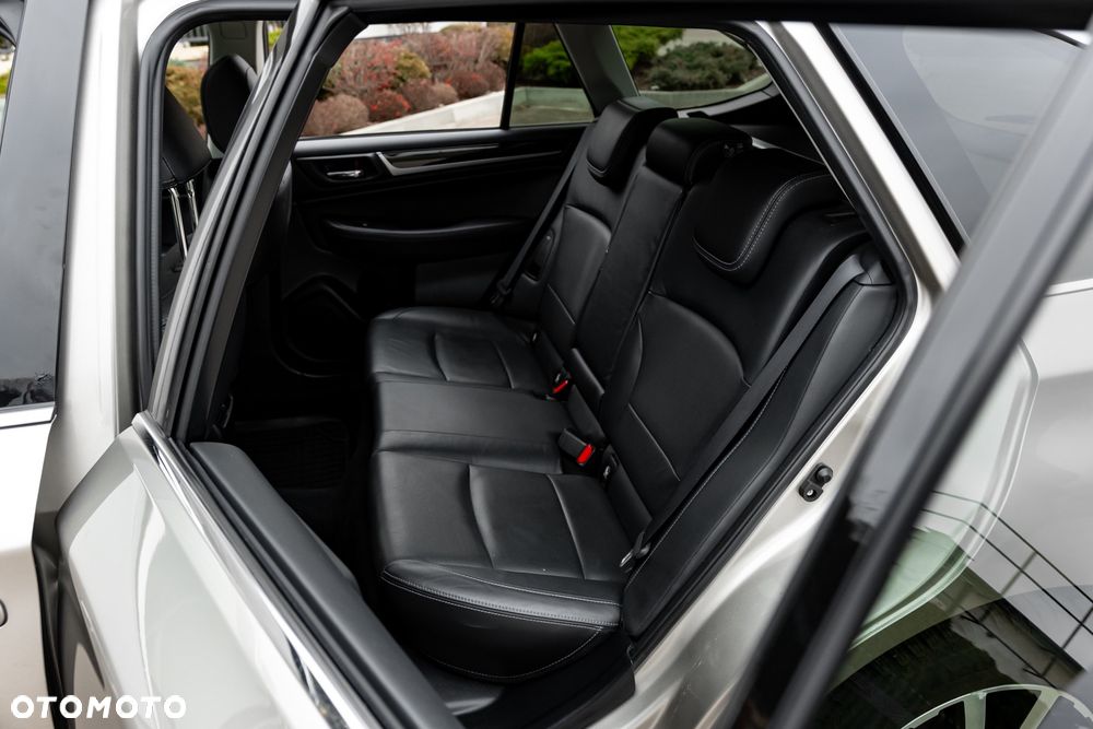 Subaru Outback 2.5RC NAV - 20