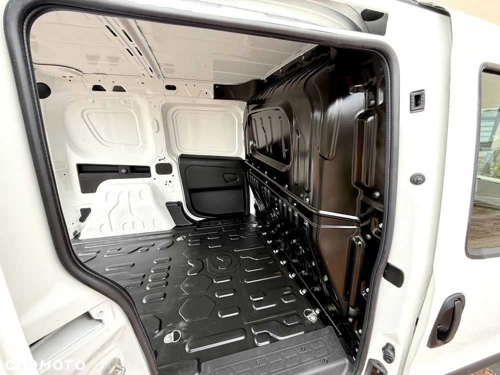 Fiat Doblo - 30