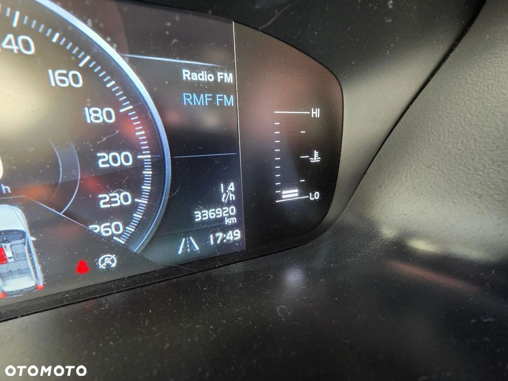 Volvo XC 60 D4 AWD Momentum - 2