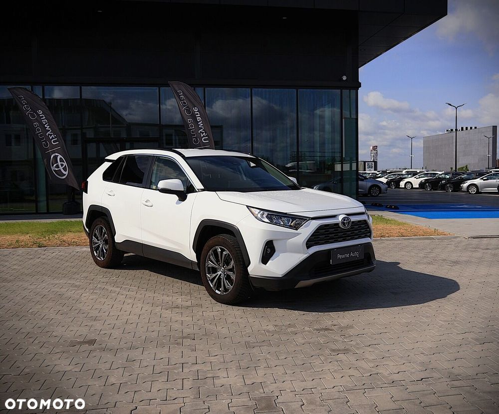 Toyota RAV4 - 1