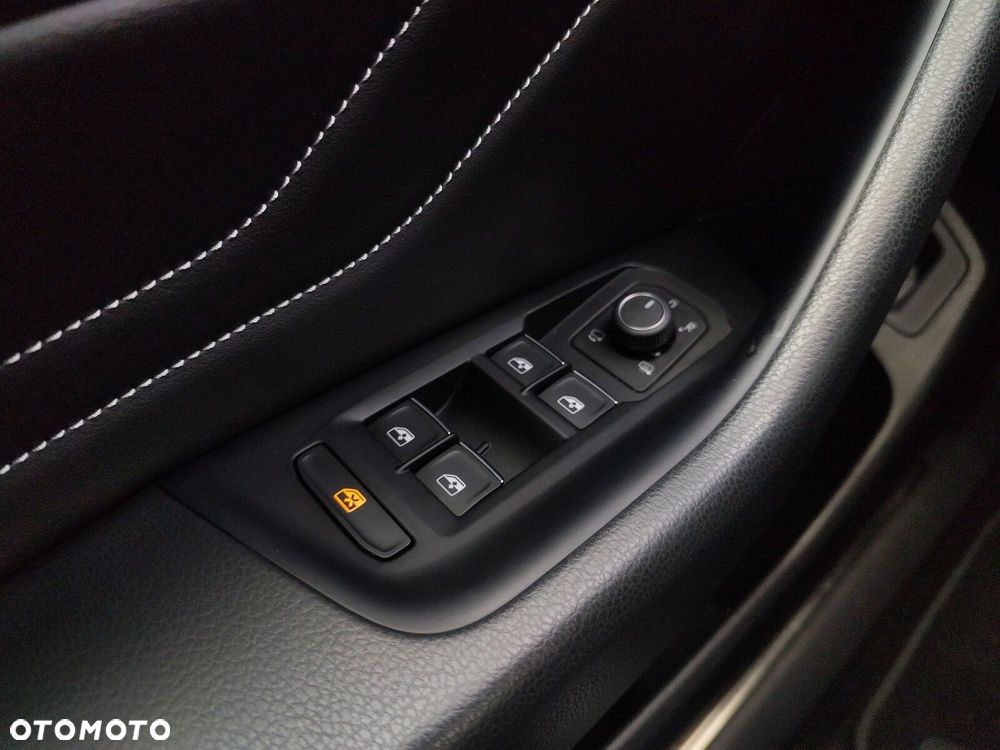 Volkswagen Passat Alltrack - 18