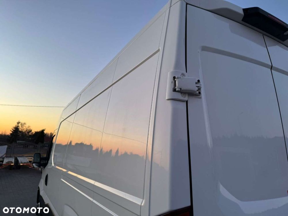 Iveco Sprowadzony Zarejstrowany na blizniakach 35C15 - 9