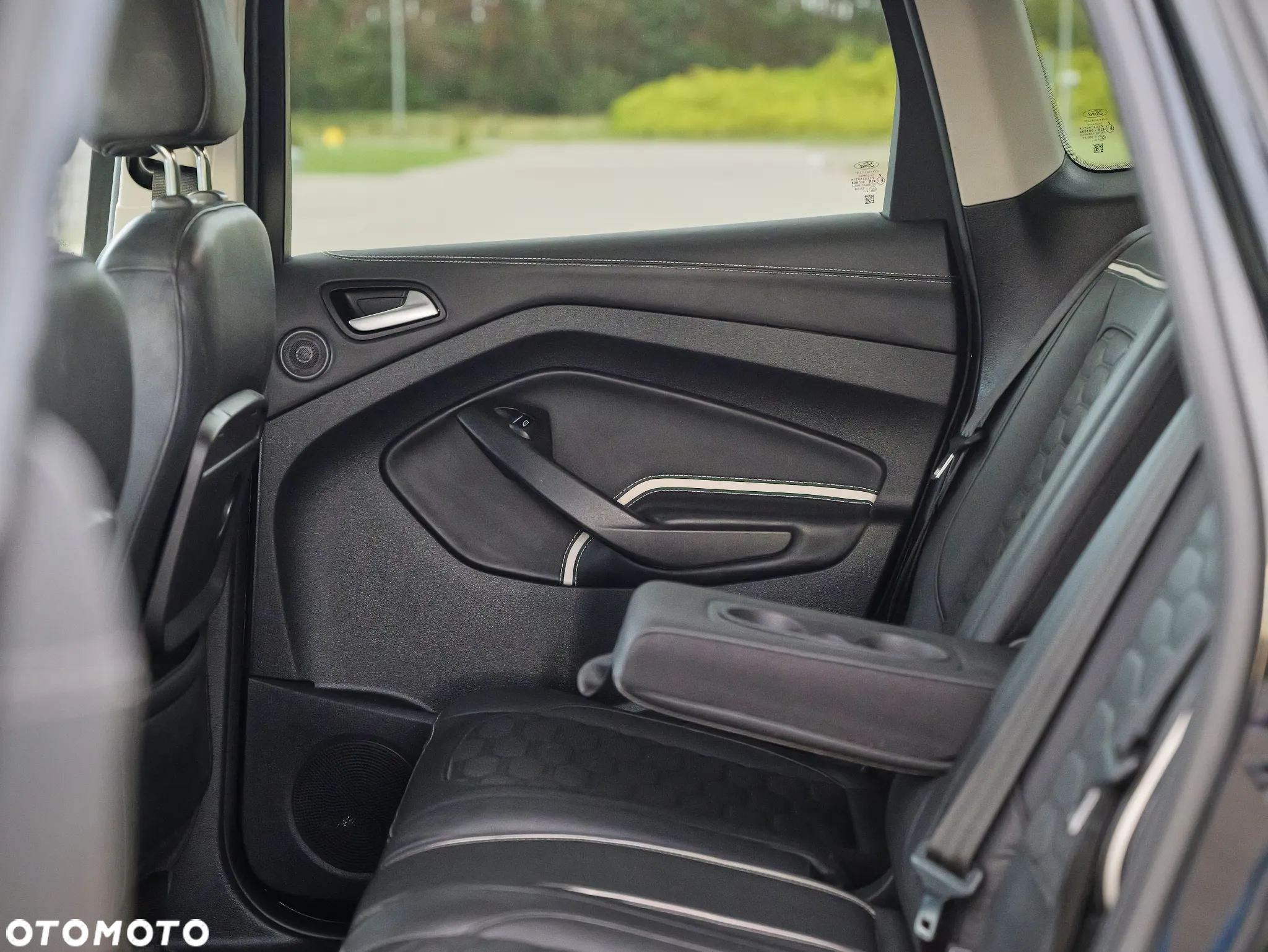 Ford Kuga 2.0 TDCi 4x4 Vignale - 27