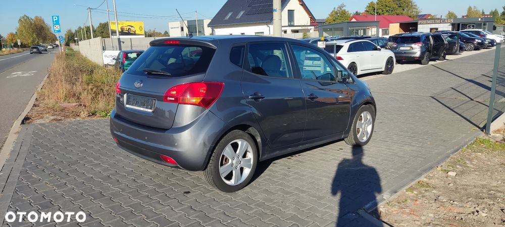 Kia Venga 1.6 CVVT Fifa World Cup Edition - 4