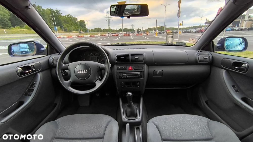 Audi A3 3-drzwiowe 1.9 TDI Ambiente - 2