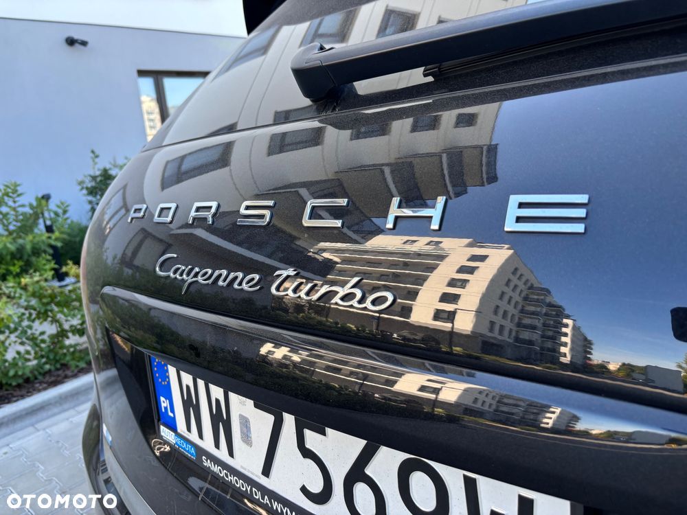 Porsche Cayenne - 8