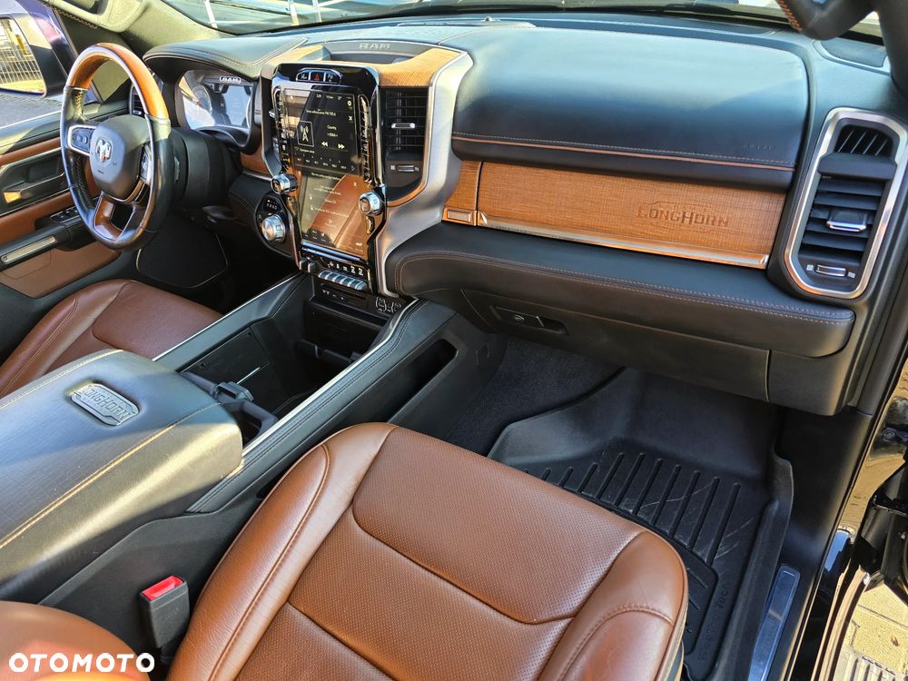 RAM 1500 5.7 Crew Cab Longhorn - 17