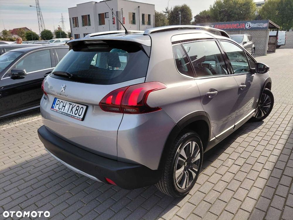 Peugeot 2008 - 8