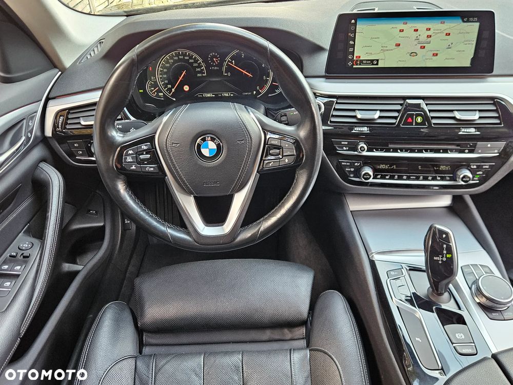 BMW Seria 5 520d xDrive - 6