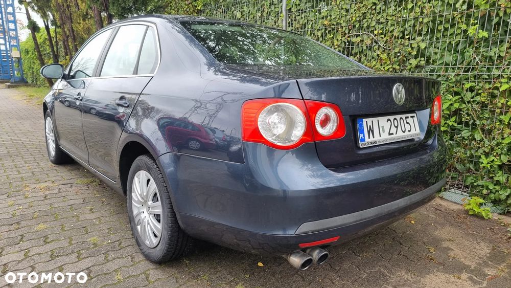 Volkswagen Jetta 1.4 TSI Comfortline - 16