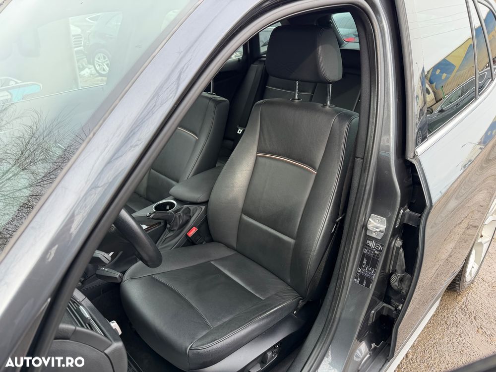 BMW X1 sDrive20d xLine - 13