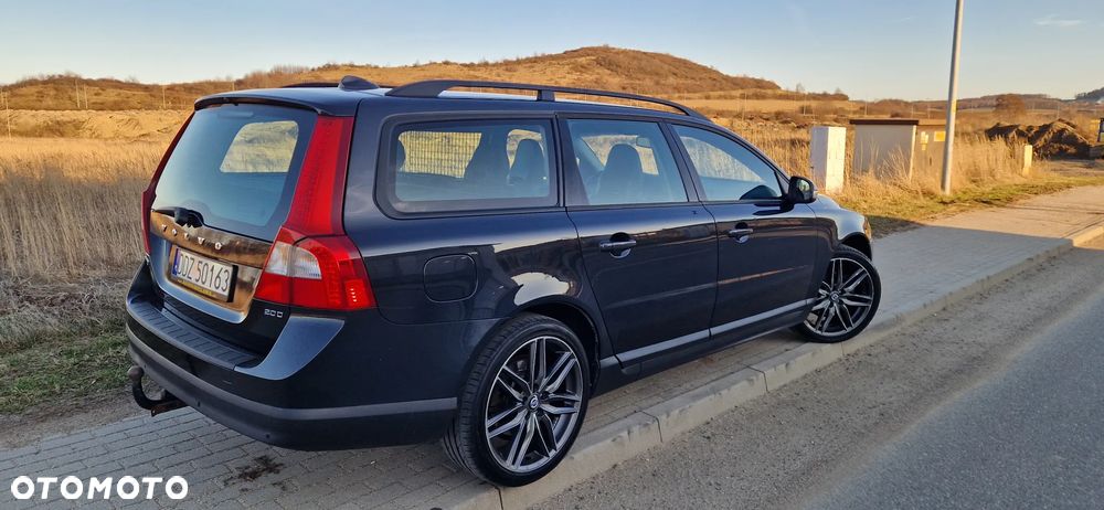 Volvo V70 2.0D Momentum - 4