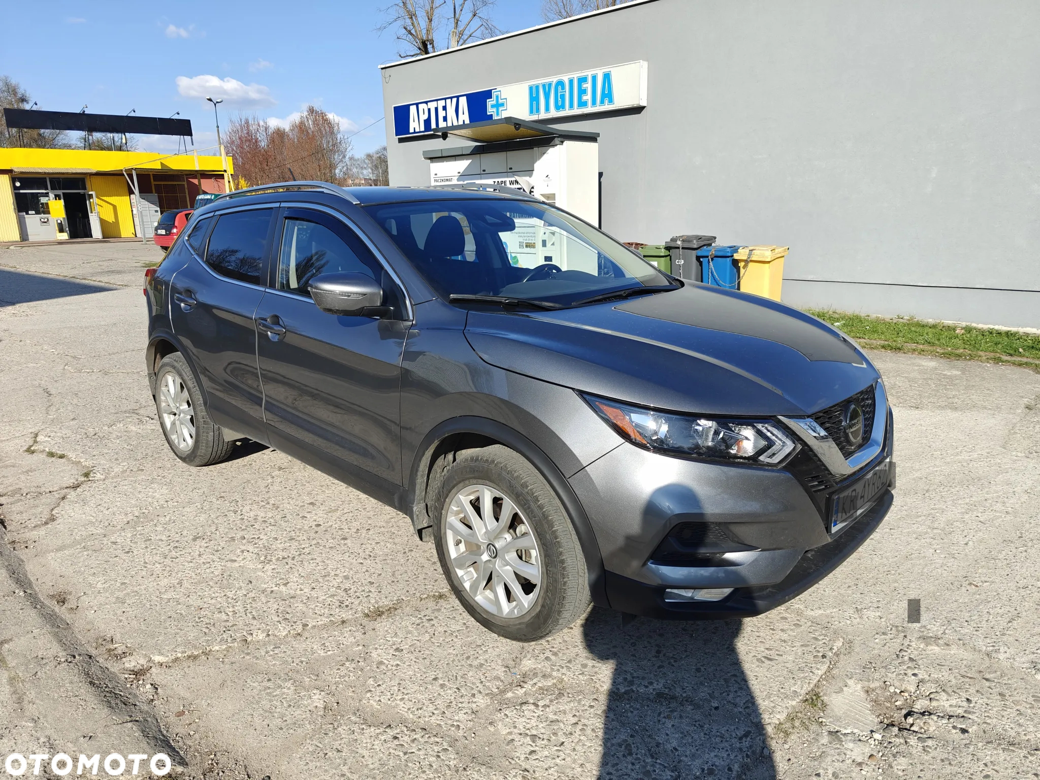 Nissan Rogue - 3