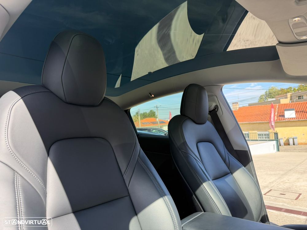 Tesla Model Y Long Range Tração Integral - 23