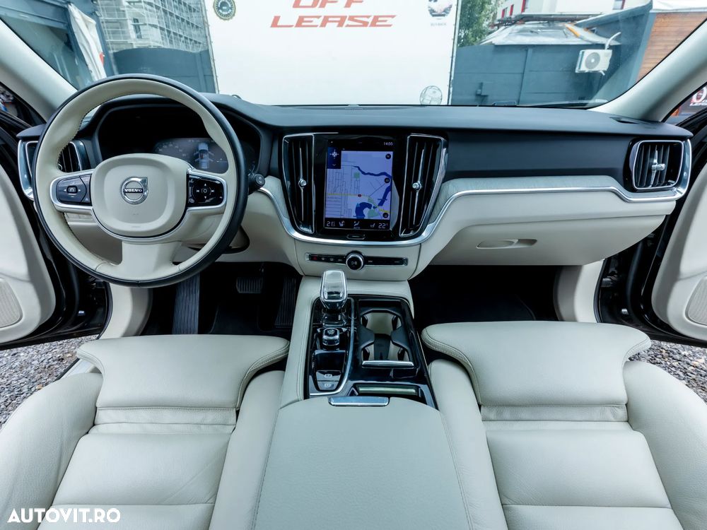 Volvo V60 T6 AWD Recharge Geartronic Inscription - 19